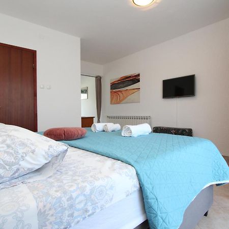 Apartments And Room Silvana Rovinj Dış mekan fotoğraf